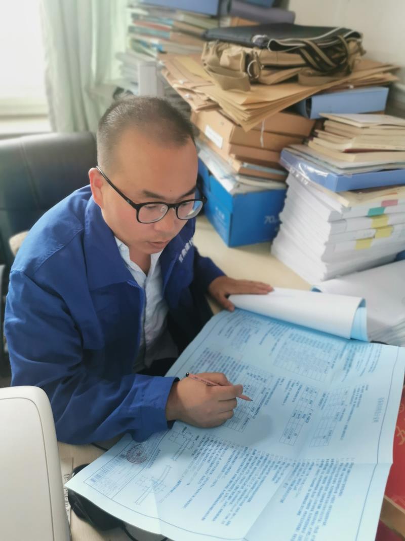 【在党旗下】卢鹏举:奔涌在一安燃气市场的"后浪"