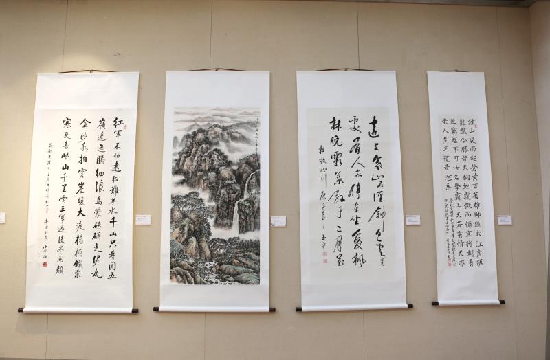 翰墨庆华诞 丹青绘初心